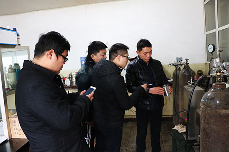 新員工進廠實習--實驗室、倉庫、車間參觀學習